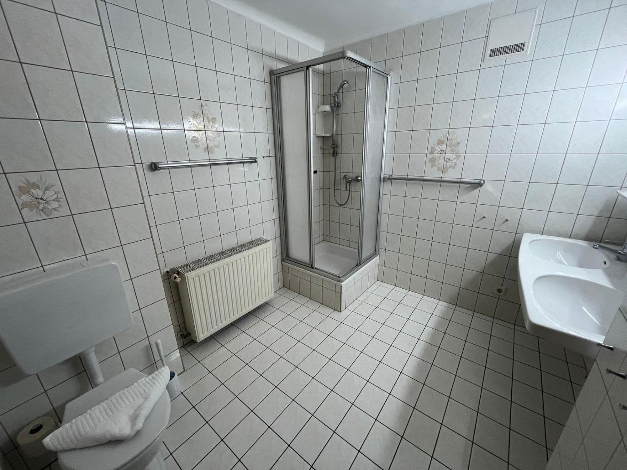 Twenty Seven City Hotel Цел ам Зее Екстериор снимка
