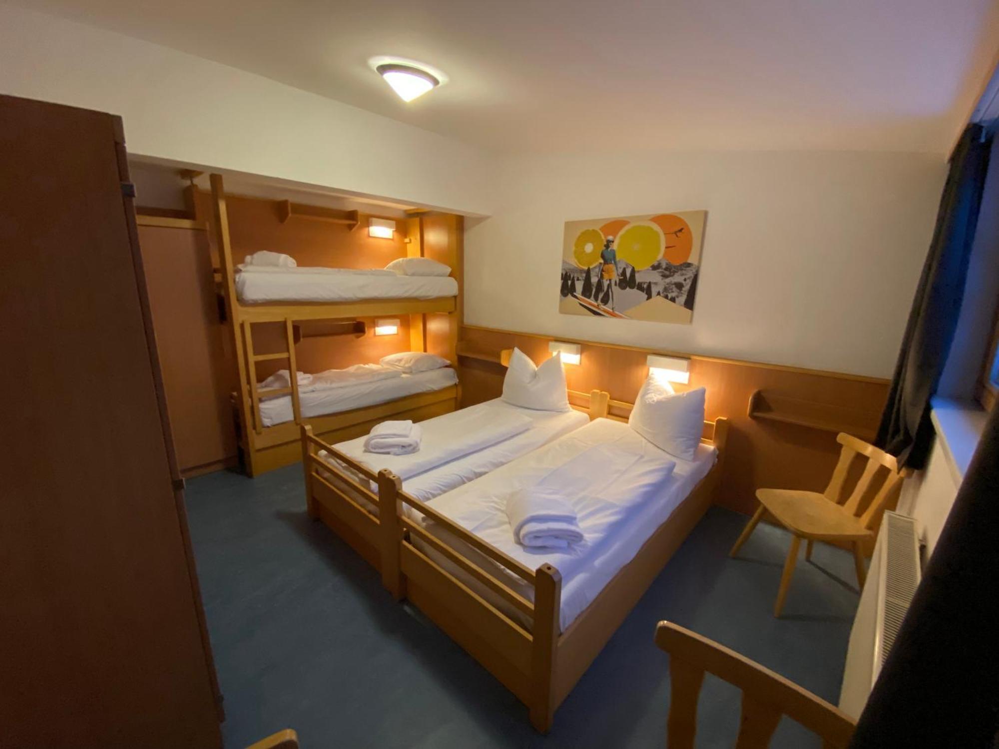 Twenty Seven City Hotel Цел ам Зее Екстериор снимка